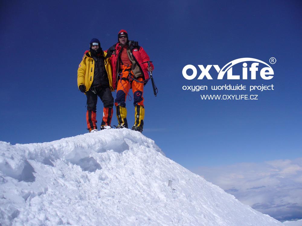 Mount McKinley, Kahiltna Glacier. Denali. Alaska. Kyslik pro horolezce od OxyLife